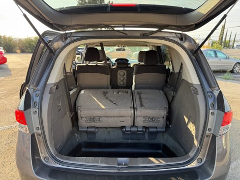Used 2016 Honda Odyssey SE image 16