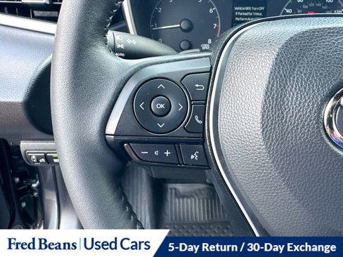 Used 2025 Toyota Corolla SE image 32