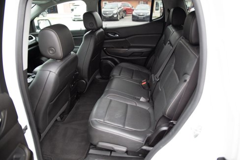 Used 2023 GMC Acadia SLT image 23
