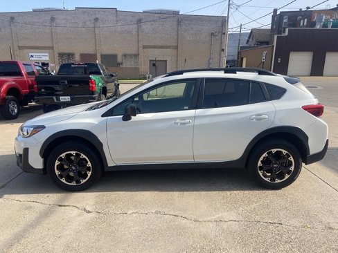 Used 2021 Subaru Crosstrek 2.0i image 4