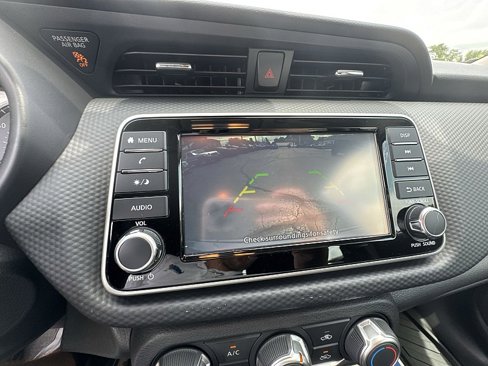 Used 2024 Nissan Kicks S image 14