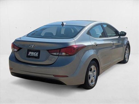 Used 2015 Hyundai Elantra SE image 5