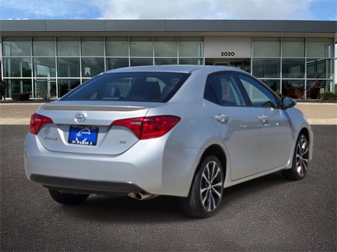 Used 2017 Toyota Corolla SE image 6