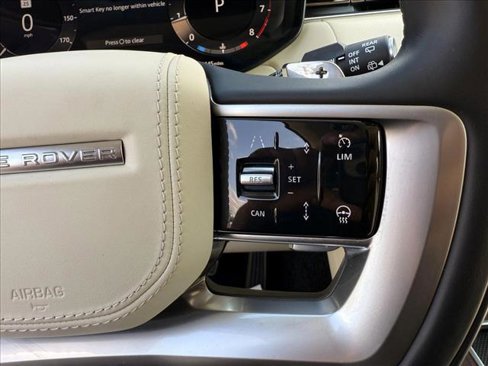 Used 2024 Land Rover Range Rover SE image 23