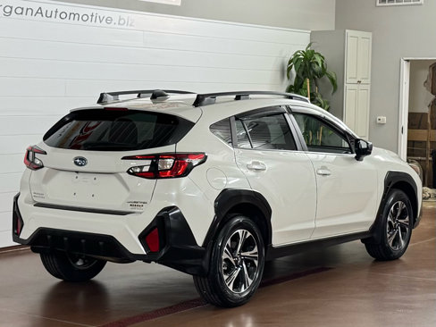 Used 2024 Subaru Crosstrek 2.0i Premium image 3