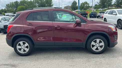 Used 2016 Chevrolet Trax LT w/ LT Convenience Package image 5