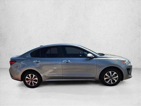 Used 2022 Kia Rio S w/ Technology Package image 4