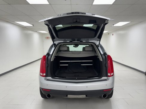Used 2015 Cadillac SRX Luxury w/ Driver Awareness Package image 29