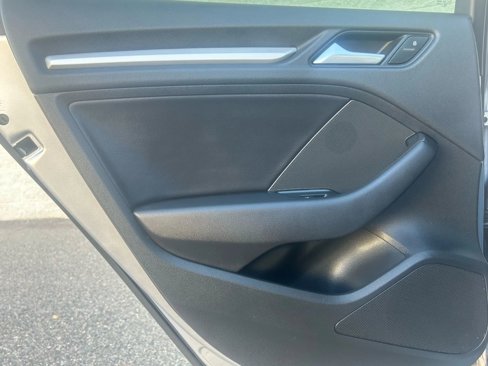 Used 2015 Audi A3 TDI Premium w/ Audi MMI Navigation Plus image 17