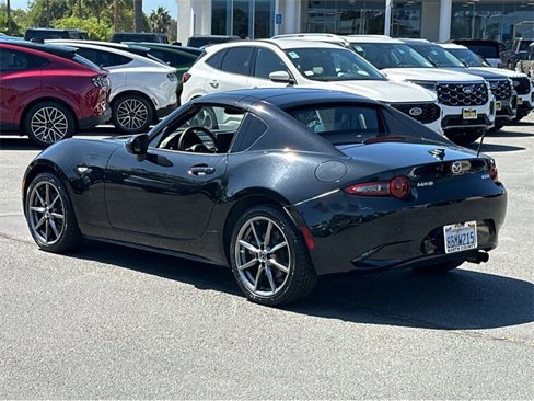 Used 2017 MAZDA MX-5 Miata RF Grand Touring image 4