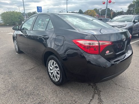 Used 2017 Toyota Corolla LE image 5