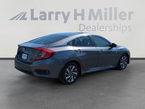 Used 2016 Honda Civic EX image 5