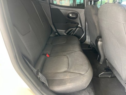Used 2020 Jeep Renegade Sport w/ Sport Appearance Group image 27
