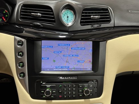 Used 2011 Maserati GranTurismo Convertible image 26