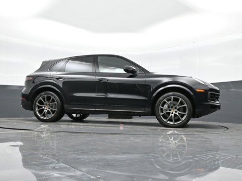 Certified 2023 Porsche Cayenne image 35