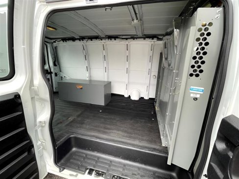 Used 2012 Chevrolet Express 2500 w/ Cold Climate Package image 20