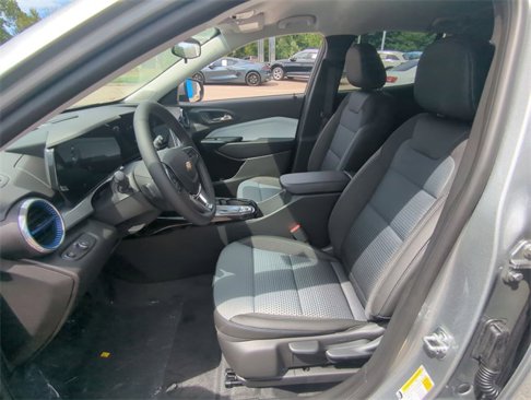 New 2025 Chevrolet Trax LT w/ Driver Confidence Package image 18