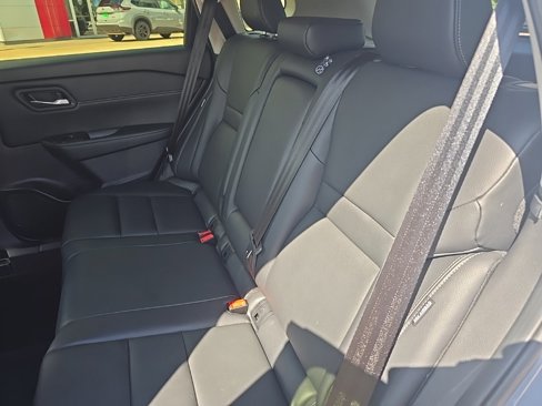 Certified 2024 Nissan Rogue SL image 37