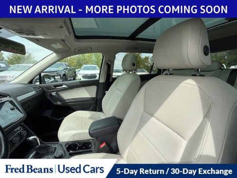 Used 2019 Volkswagen Tiguan SE w/ Panoramic Sunroof Package image 15
