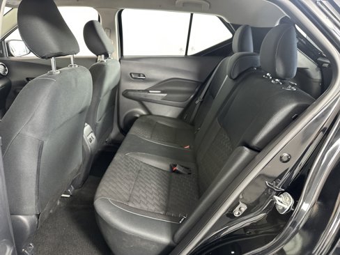 Used 2023 Nissan Kicks SV w/ Interior Electronics Package image 7