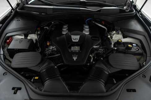 Used 2022 Maserati Levante GT image 39