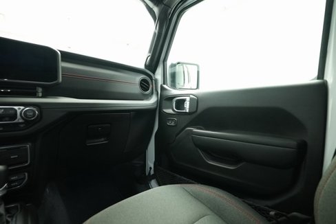 Used 2024 Jeep Wrangler Unlimited Rubicon image 31