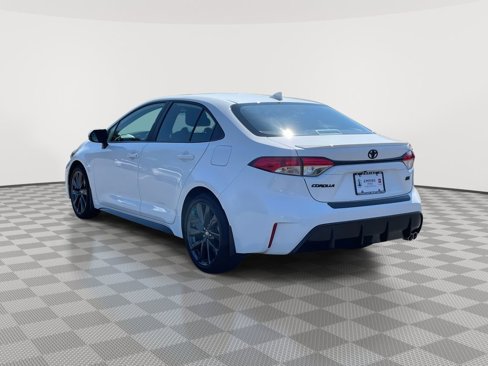Used 2025 Toyota Corolla SE image 5
