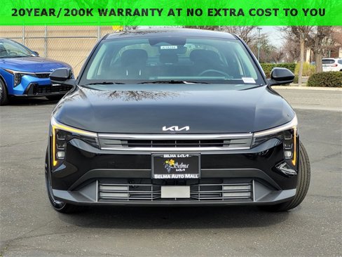 New 2025 Kia K4 LXS image 2