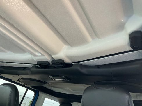 Used 2021 Jeep Wrangler Unlimited Sahara w/ Dual Top Group image 17