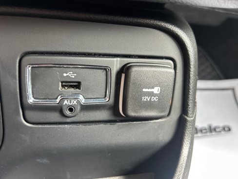 Used 2016 Jeep Renegade Trailhawk image 23
