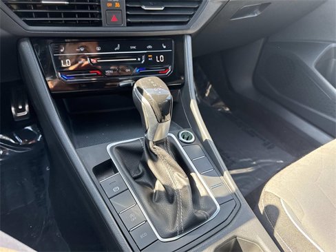 Used 2025 Volkswagen Jetta Sport image 21