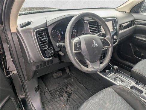 Used 2020 Mitsubishi Outlander ES image 9