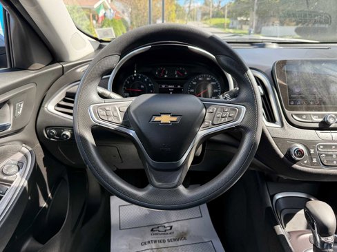 Used 2022 Chevrolet Malibu LT image 41