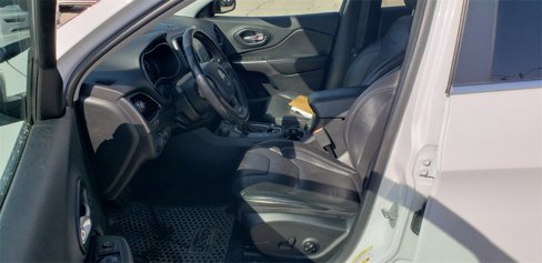 Used 2019 Jeep Cherokee Limited w/ Technology Group image 11