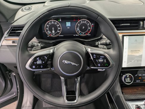 New 2026 Jaguar F-PACE R-Dynamic S image 15