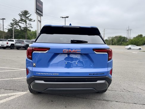 Used 2025 GMC Terrain Elevation image 5