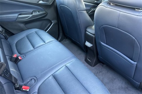 Used 2022 Chevrolet Bolt EUV Premier w/ Sun & Sound Package image 18