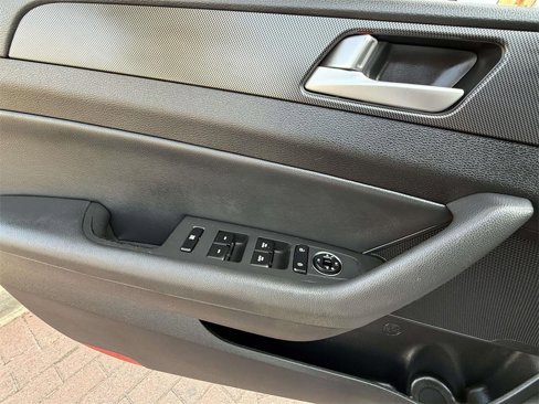 Used 2016 Hyundai Sonata Sport w/ Option Group 02 image 19