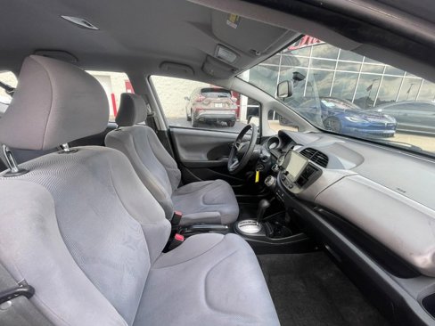 Used 2010 Honda Fit image 6