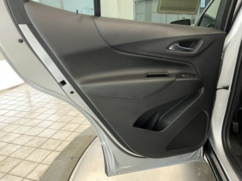 Used 2021 Chevrolet Equinox LT image 27