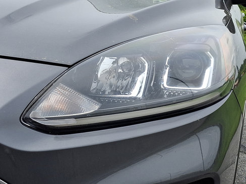 Certified 2021 Ford Escape SE image 9