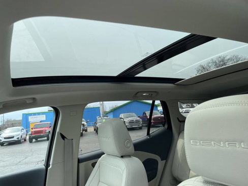Used 2023 GMC Terrain Denali image 13