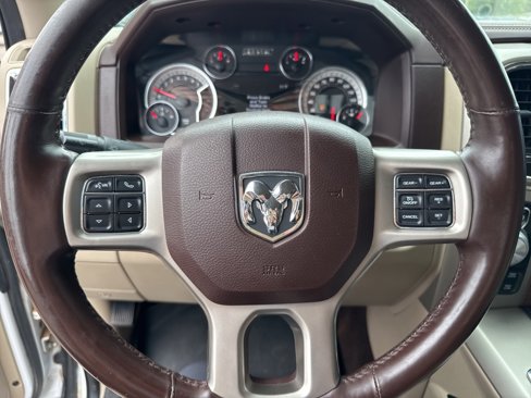 Used 2013 RAM 1500 Laramie w/ Convenience Group image 17