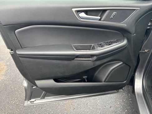 Used 2023 Ford Edge SEL image 10