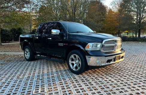 Used 2016 RAM 1500 Laramie w/ Convenience Group image 3