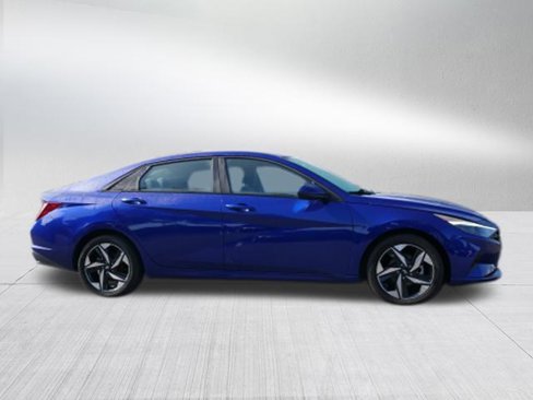 Certified 2023 Hyundai Elantra SEL w/ Convenience Package image 2