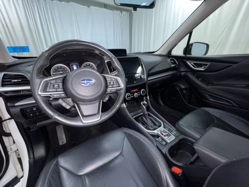 Used 2020 Subaru Forester Limited image 11
