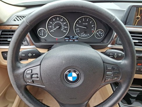 Used 2014 BMW 320i xDrive Sedan image 17