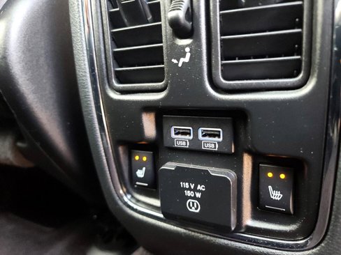 Used 2017 Jeep Grand Cherokee Overland w/ Jeep Active Safety Group image 13