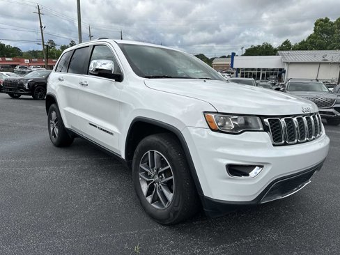 Used 2017 Jeep Grand Cherokee Limited image 2
